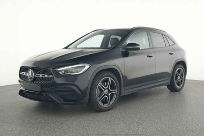Mercedes-Benz GLA 200 Off-Roader 1