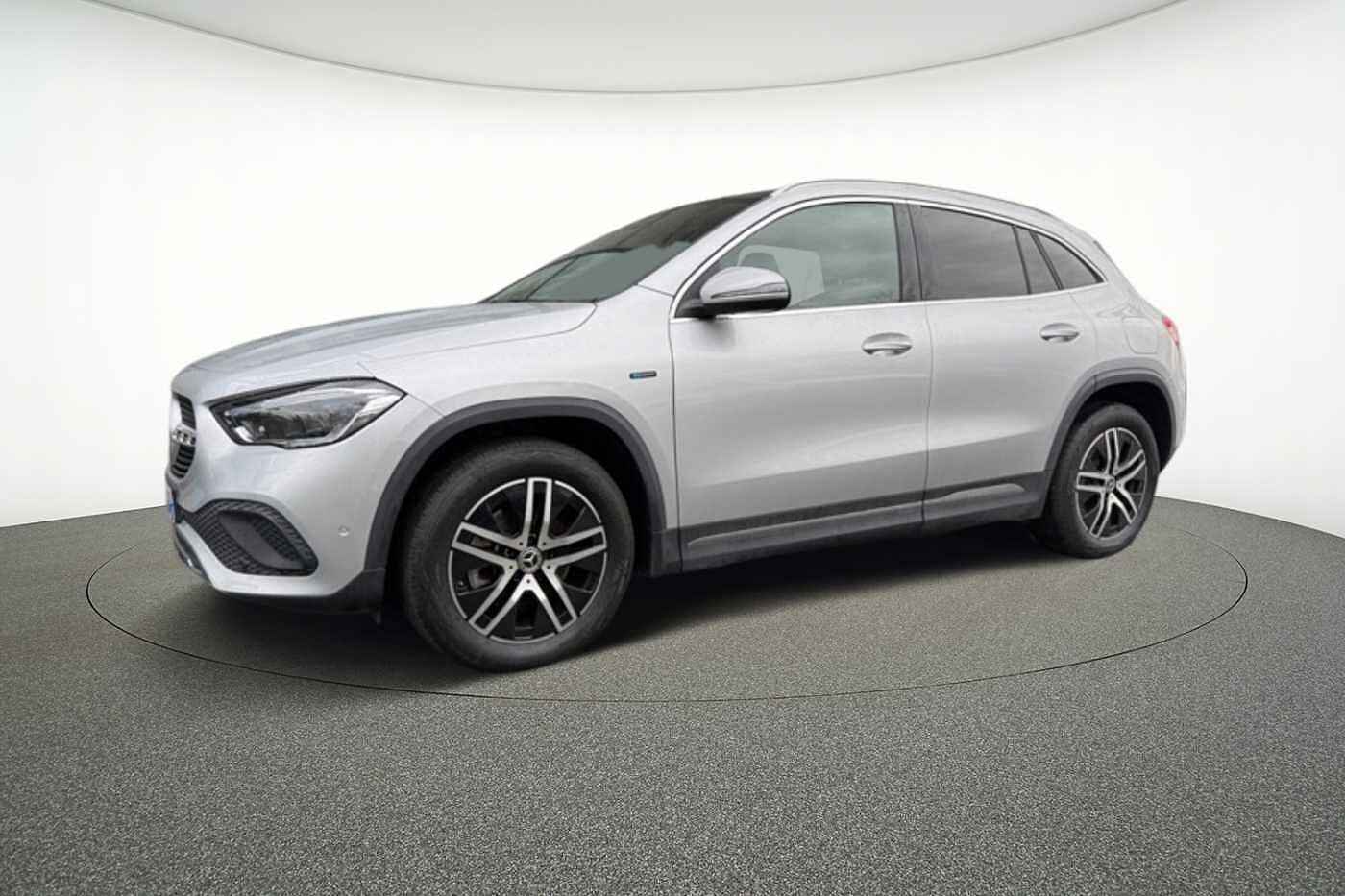 Mercedes-Benz GLA  250 e Off-Roader