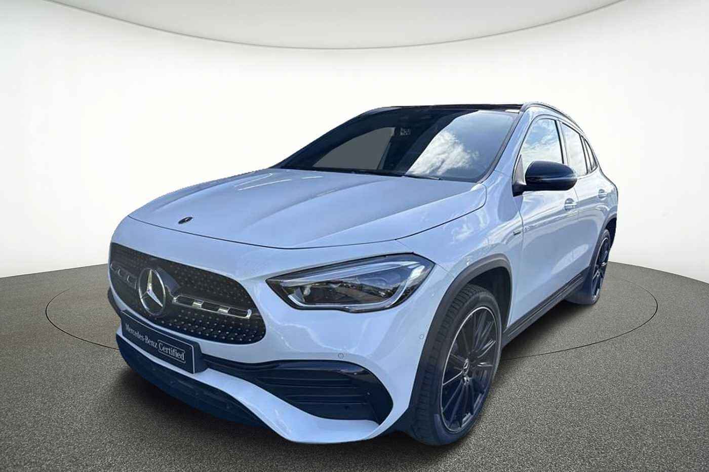 Mercedes-Benz GLA  250 e Off-Roader